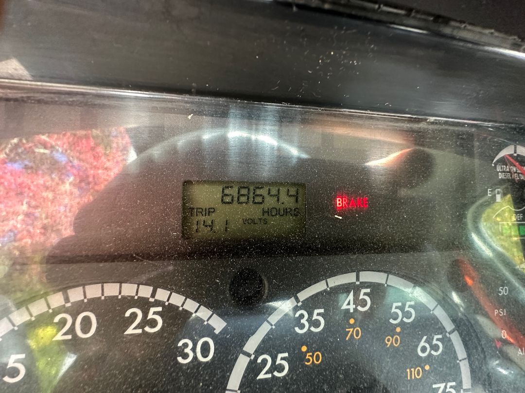 2015 FREIGHTLINER M2 Box Truck - Image 25